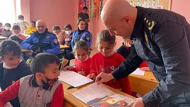 Polisten öğrencilere 'rol model' ziyareti