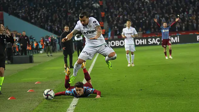 Konyaspor, transfer tekliflerini bekletiyor