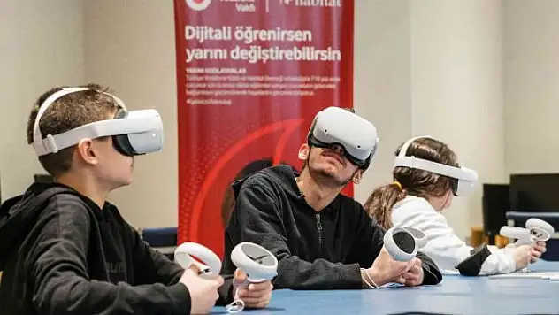 Bin çocuğa Metaverse'de kodlama eğitimi verilecek