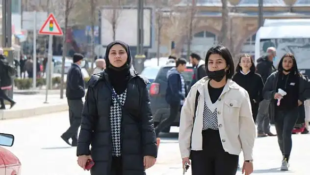 Maske kullanım hassasiyeti sürüyor