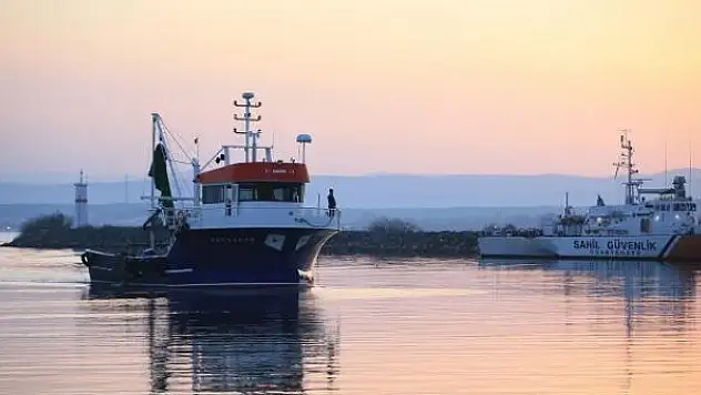 Balıkçılar Bakanlığın kararı sonrası limana döndü