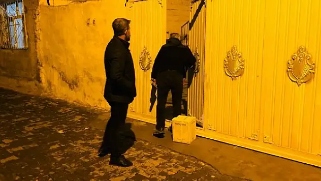 Sosyal medyadan topladıkları yardımları halka ulaştırdılar