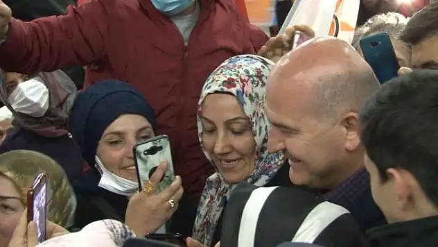 Soylu, partililerle bir araya geldi