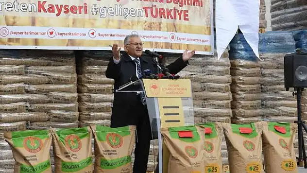 Başkan Büyükkılıç'ın üreticiye tohum desteği sürüyor