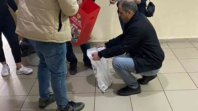 Öğrenciler bilinçlendiriliyor, attık piller ekonomiye kazandırılıyor