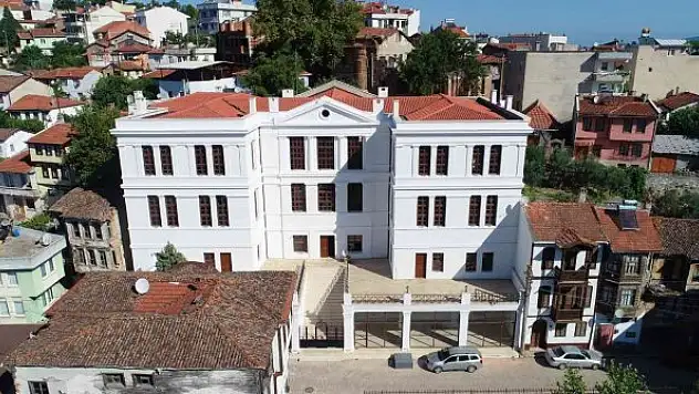 Taş Mektep müze ve akademi olarak yaşatılacak