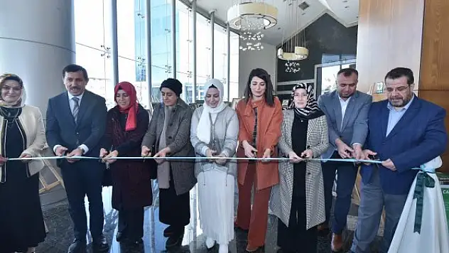 Kağıt Rölyef Sergisi  Karatay'da açıldı