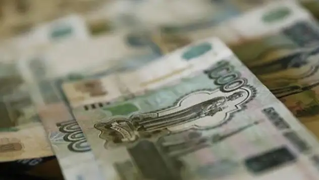 Teslim olan Rus askerlerine 100 bin ruble ödeyecekler