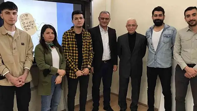 Lise öğrencilerine 'Hititçe çivi yazısı' eğitimi