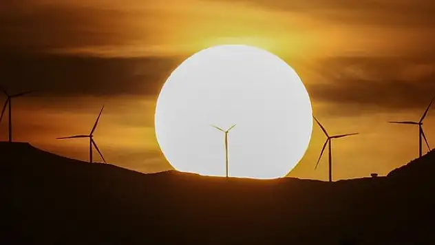 Rüzgar ve güneş 2021'de  rekor kırdı