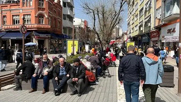 Güneşi gören kendini dışarı attı