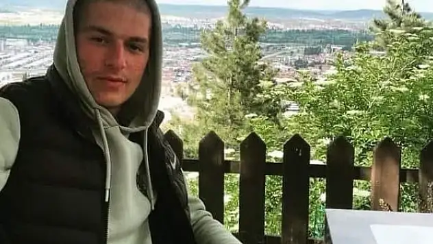 20 yaşındaki genç kansere yenik düştü