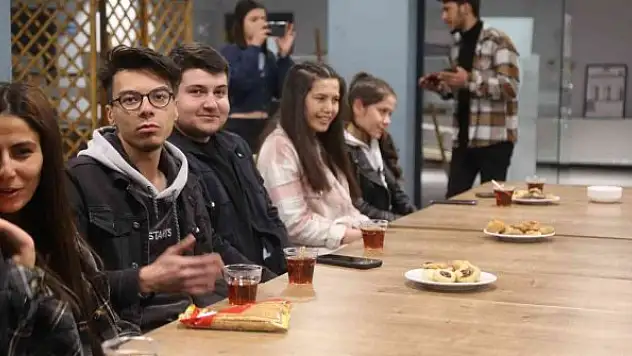 Geleceğin yöneticileri Başkan Arslan ile buluştu