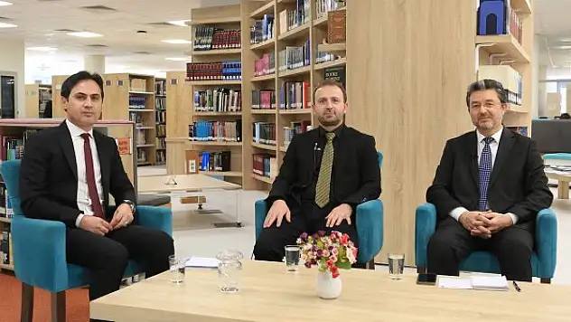 Kütüphane Haftasında PAÜ'de hakikat ve kütüphaneler konuşuldu