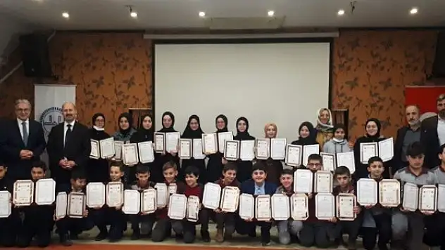 34 öğrenciye hafızlık belgeleri takdim edildi