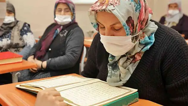 Kuran-ı Kerim aşkı, yaş sınırı tanımıyor