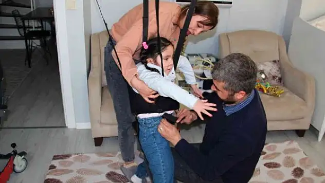 Tek çocuğu 'Anne' diyebilsin diye bir umut bekliyor