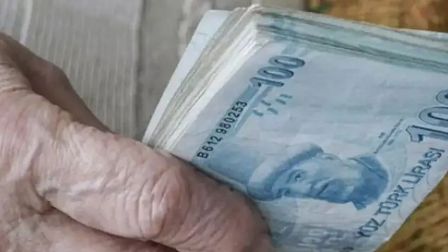 SGK'dan emeklileri sevince boğan karar! Başvuru yapanlara paraları geri ödenecek