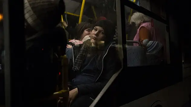 Sivillerin tahliyesi sürüyor