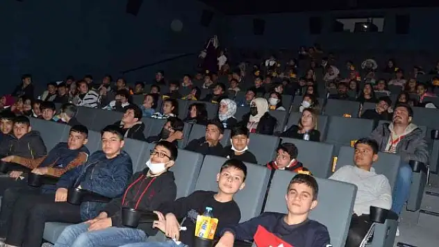 5 bin öğrenciye ücretsiz sinema keyfi