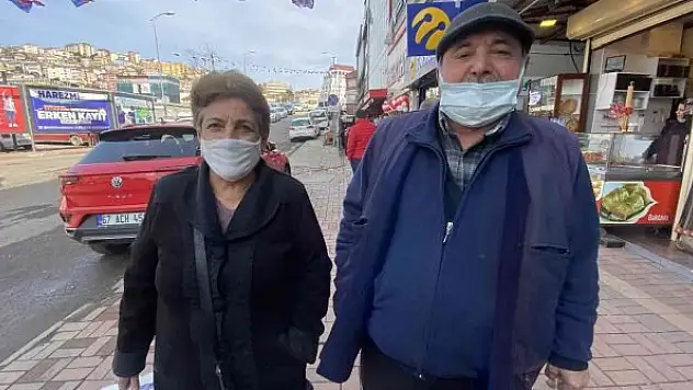 Korona virüsten 25 gün yoğun bakımda kalan çift o günleri anlattı