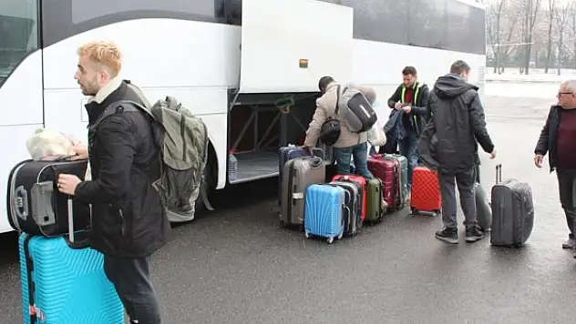 Ukrayna: 'Mariupol şehrinde 100 Türk vatandaşı tahliye bekliyor'