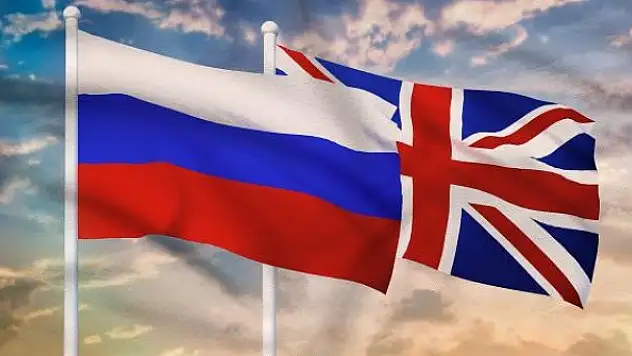 İngiltere'den Rusya'ya yatırım yasağı