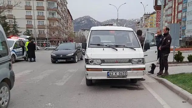 Konya'da trafik kazasında 2 kişi yaralandı