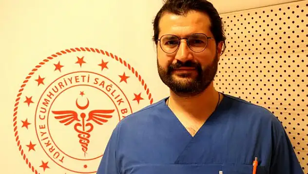 Sıkı boyun bağı ve üflemeli çalgı, göz tansiyonu sebebi