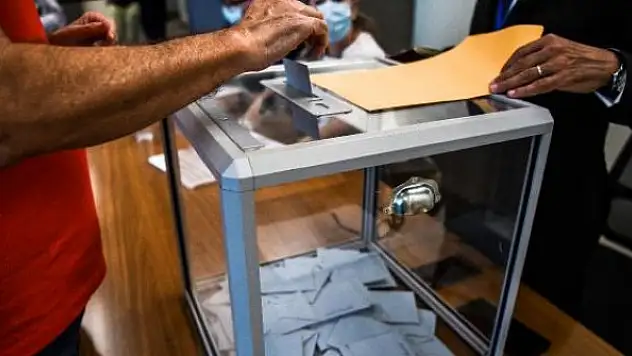 Fransa'da cumhurbaşkanlığı seçimi yarın