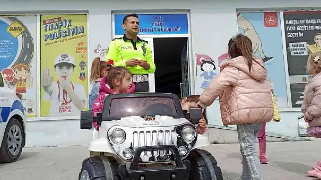 Miniklere eğlenceli trafik eğitimi