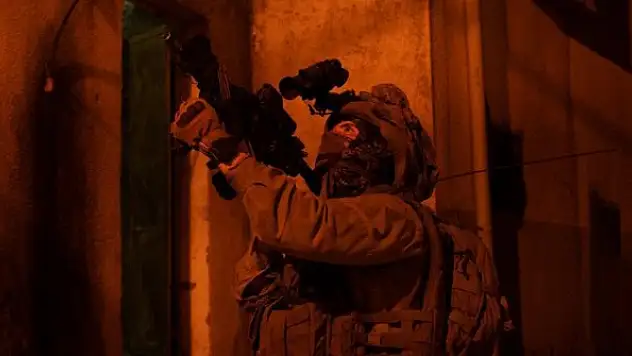 İsrail ordusunun Batı Şeria'daki baskınlarında 21 Filistinli gözaltına alındı