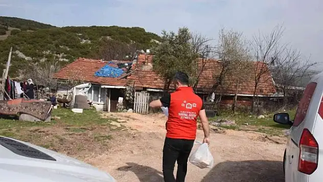 500 kişiye her gün iftarda sıcak yemek gidiyor