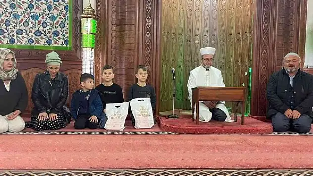 İslam Dininden etkilenen Moldovyalı aile Müslüman oldu