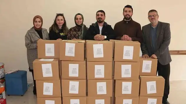 Öğretmenlerden örnek davranış