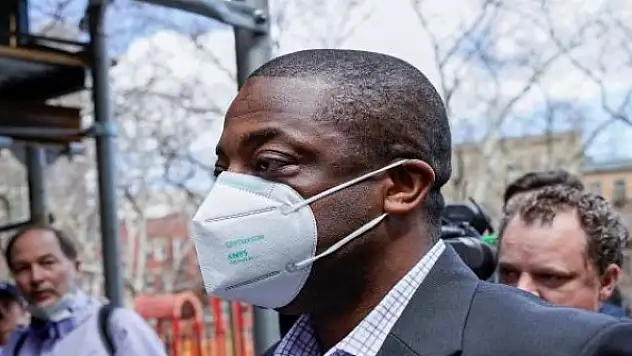 New York Vali Yardımcısı istifa etti