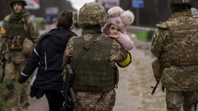 Ukrayna: Rusya'nın saldırılarında 197 çocuk öldü