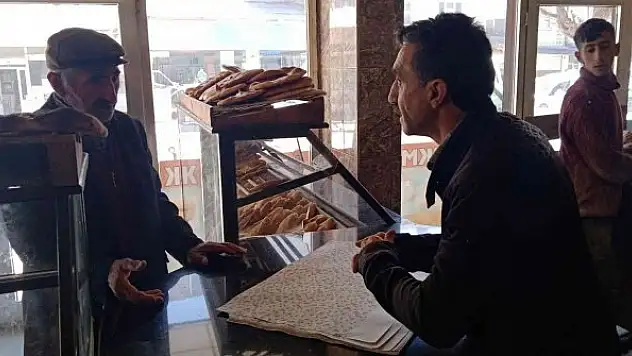 Hayırseverlerden Ramazan'da ihtiyaç sahiplerine ücretsiz pide