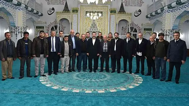 AK Parti Balıkesir İl Başkanı Dt. Ekrem Başaran, 'Milletimizin yanında, milletimizle birlikteyiz'