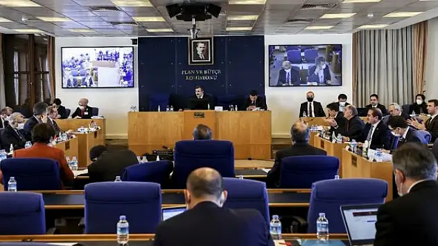 'Torba' kanun teklifi TBMM Plan ve Bütçe Komisyonunda görüşülüyor