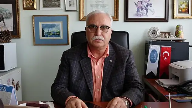 Bilim Kurulu Üyesi Özlü: Açık havada maskenin anlamı kalmadı