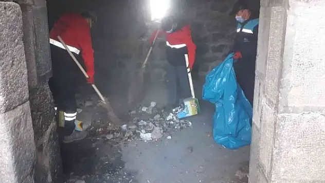 Tarihi surlarda temizlik seferberliği