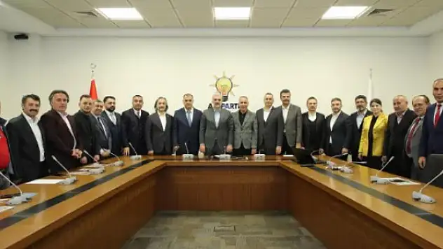 CHP'li isim partisinden istifa etti! AK Partiye geçti