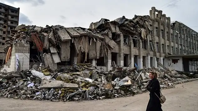 Rusya dünyaya ilan etti: Lviv'i hassas füzelerle vurduk