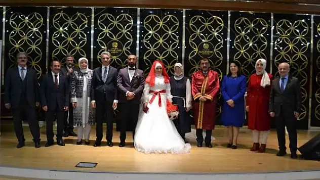 Yetiştirme yurdunda büyüyen gençler dünya evinde girdi