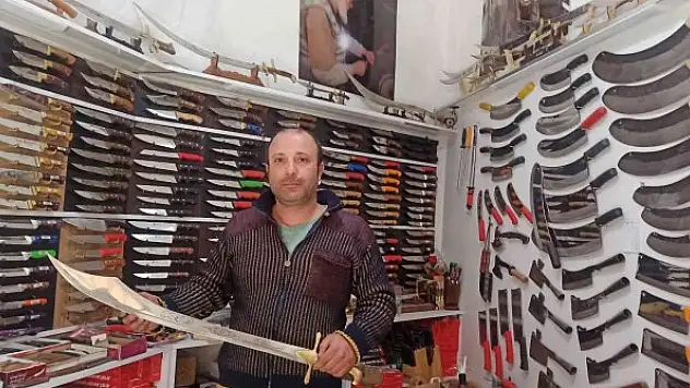 Üç kuşaktır geçimlerini bıçakçılıkla sağlıyorlar
