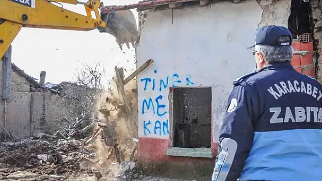 Metruk binalar bir bir ortadan kaldırılıyor