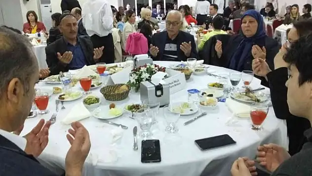 Şehit aileleri iftarda bir araya geldi
