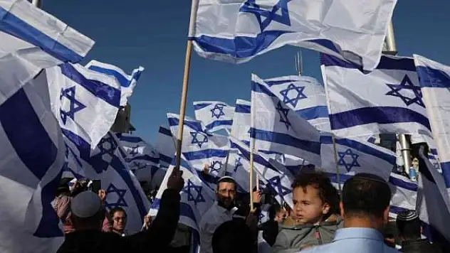 İsrail'de fanatik Yahudilerin bayrak yürüyüşüne izin verilmedi