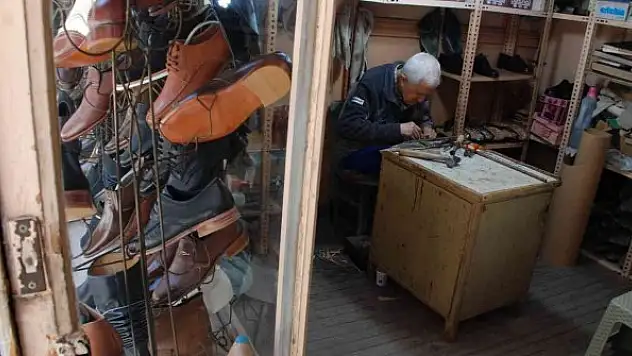 Bayram pabuçları dama atıldı